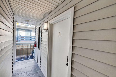 Condo in Fort Lauderdale, Florida, 2 bedrooms  № 2258166 - photo 6