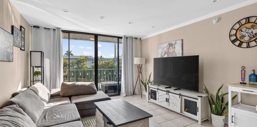 Condo in Fort Lauderdale, Florida, 2 bedrooms  № 2258166