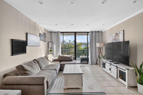 Condo in Fort Lauderdale, Florida, 2 bedrooms  № 2258166 - photo 10