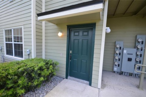Condo in Orlando, Florida, 2 bedrooms № 2221868 - photo 5