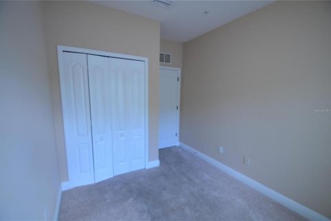Condo in Orlando, Florida, 2 bedrooms № 2221868 - photo 15