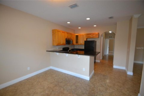 Condo in Orlando, Florida, 2 bedrooms № 2221868 - photo 11