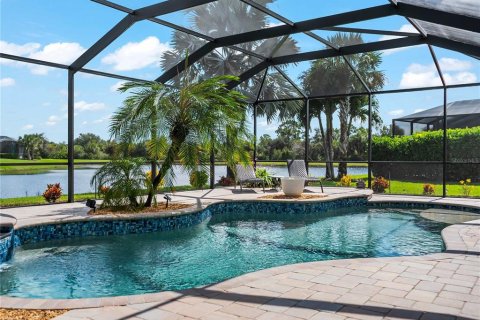 House in Venice, Florida 4 bedrooms, 344.11 sq.m. № 2428804 - photo 9