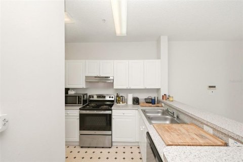 Condo in Celebration, Florida, 1 bedroom № 2233412 - photo 13