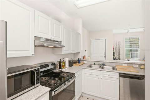 Condo in Celebration, Florida, 1 bedroom № 2233412 - photo 14