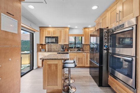 Villa ou maison à vendre à Miami, Floride: 3 chambres, 154.96 m2 № 1991315 - photo 21