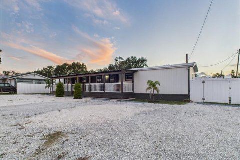 Immobilier commercial à Davenport, Floride 4 chambres, 102.01 m2 № 2215634
