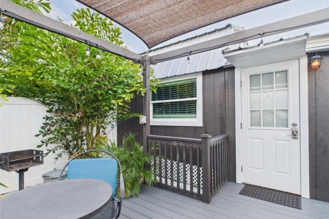 Immobilier commercial à vendre à Davenport, Floride: 4 chambres, 102.01 m2 № 2215634 - photo 6
