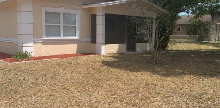 Casa en Fort Pierce, Florida 2 dormitorios, 101.36 m2 № 1132771