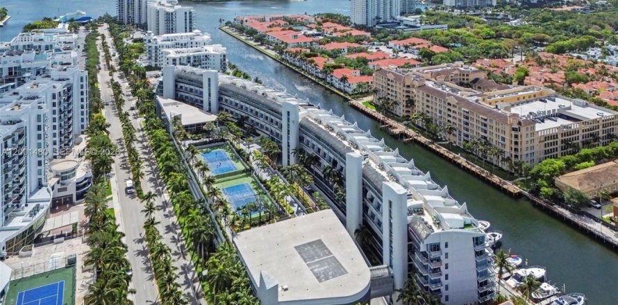 Condo à Aventura, Floride, 1 chambre  № 2065628