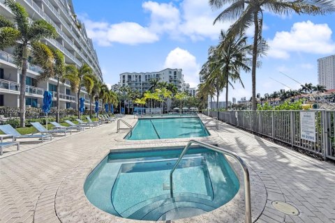 Copropriété à louer à Aventura, Floride: 1 chambre, 112.78 m2 № 2065628 - photo 30