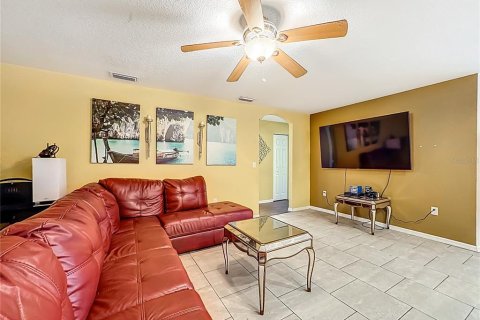 House in Wimauma, Florida 4 bedrooms, 151.06 sq.m. № 2127740 - photo 13