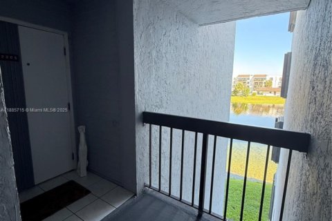 Copropriété à louer à Miami, Floride: 2 chambres, 86.96 m2 № 1938577 - photo 6