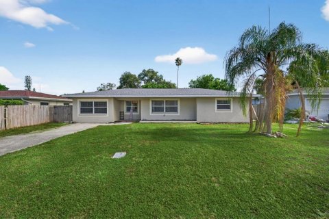 Casa en venta en Seminole, Florida, 3 dormitorios, 126.07 m2 № 1899647 - foto 2