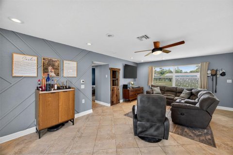 Casa en venta en Seminole, Florida, 3 dormitorios, 126.07 m2 № 1899647 - foto 16