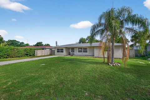 Casa en venta en Seminole, Florida, 3 dormitorios, 126.07 m2 № 1899647 - foto 5