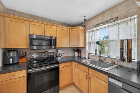 Casa en venta en Seminole, Florida, 3 dormitorios, 126.07 m2 № 1899647 - foto 11