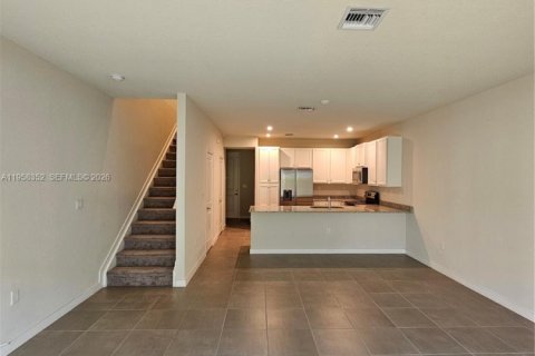 Touwnhouse à vendre à Homestead, Floride: 3 chambres, 142.14 m2 № 2024434 - photo 12