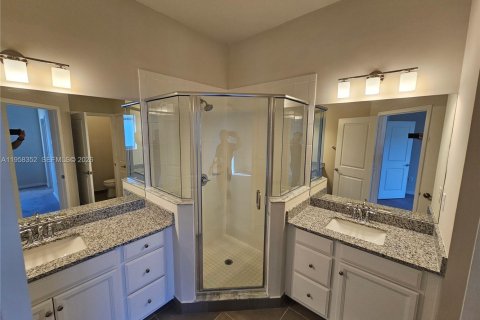 Touwnhouse à vendre à Homestead, Floride: 3 chambres, 142.14 m2 № 2024434 - photo 18