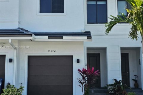 Touwnhouse à Homestead, Floride 3 chambres, 142.14 m2 № 2024434