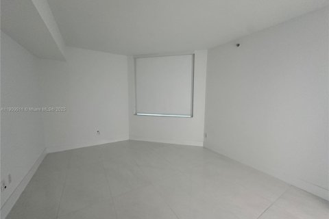 Condominio en alquiler en Miami, Florida, 2 dormitorios, 109.44 m2 № 1952065 - foto 12