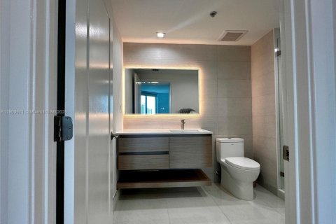 Condominio en alquiler en Miami, Florida, 2 dormitorios, 109.44 m2 № 1952065 - foto 11
