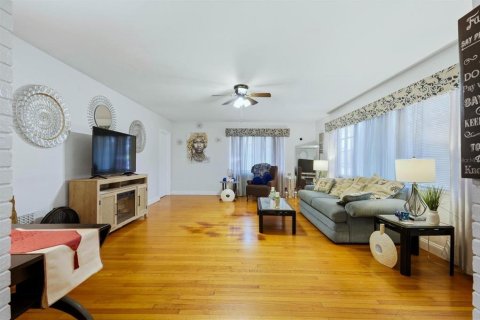 Casa en venta en Saint Petersburg, Florida, 3 dormitorios, 138.05 m2 № 2166859 - foto 7