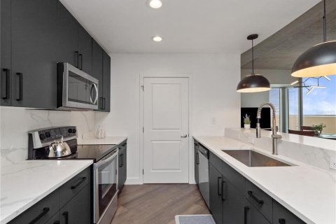 Copropriété à vendre à Orlando, Floride: 2 chambres, 117.15 m2 № 2142001 - photo 14