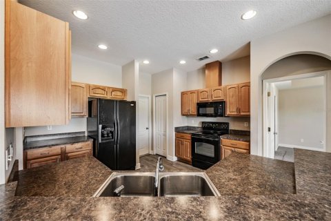 House in Wimauma, Florida 3 bedrooms, 156.26 sq.m. № 2099407 - photo 19