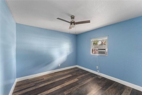 Propiedad comercial en venta en Bradenton, Florida, 398.83 m2 № 2157159 - foto 25