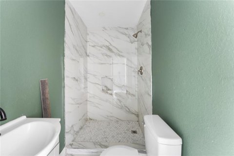 Propiedad comercial en venta en Bradenton, Florida, 398.83 m2 № 2157159 - foto 27