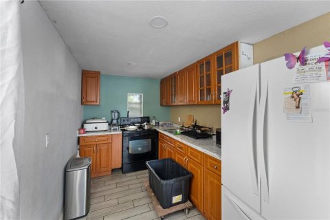 Propiedad comercial en venta en Bradenton, Florida, 398.83 m2 № 2157159 - foto 12