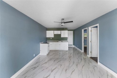 Propiedad comercial en venta en Bradenton, Florida, 398.83 m2 № 2157159 - foto 16