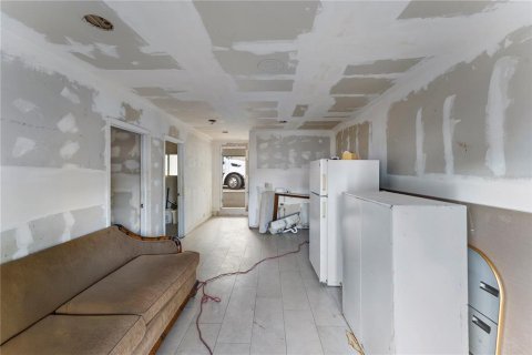 Propiedad comercial en venta en Bradenton, Florida, 398.83 m2 № 2157159 - foto 20