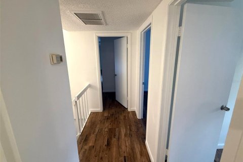 Condo in Fort Myers, Florida, 3 bedrooms  № 1518633 - photo 19