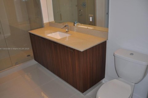 Copropriété à louer à Doral, Floride: 1 chambre, 71.44 m2 № 1839630 - photo 2