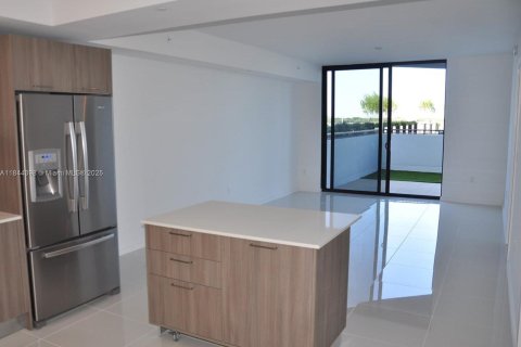 Copropriété à louer à Doral, Floride: 1 chambre, 71.44 m2 № 1839630 - photo 1