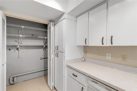 House in Edgewater, Florida 2 bedrooms, 96.43 sq.m. № 2196450 - photo 21