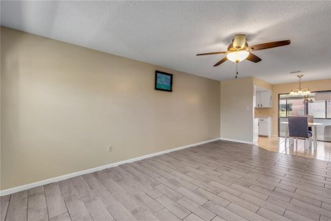 House in Edgewater, Florida 2 bedrooms, 96.43 sq.m. № 2196450 - photo 8