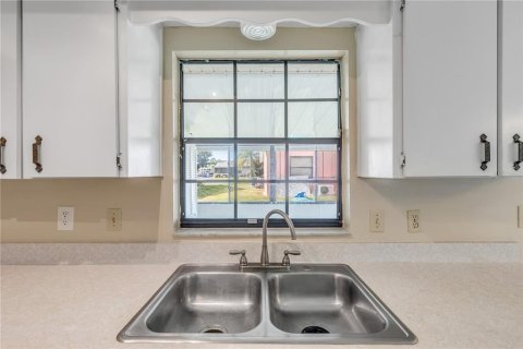 House in Edgewater, Florida 2 bedrooms, 96.43 sq.m. № 2196450 - photo 19