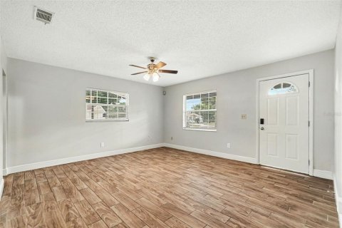 Casa en venta en Tampa, Florida, 2 dormitorios, 104.05 m2 № 2349735 - foto 7