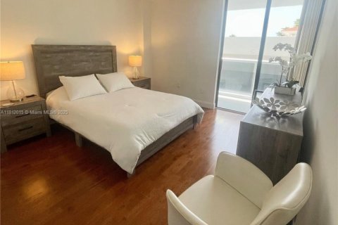 Copropriété à louer à Aventura, Floride: 2 chambres, 105.54 m2 № 1935556 - photo 15