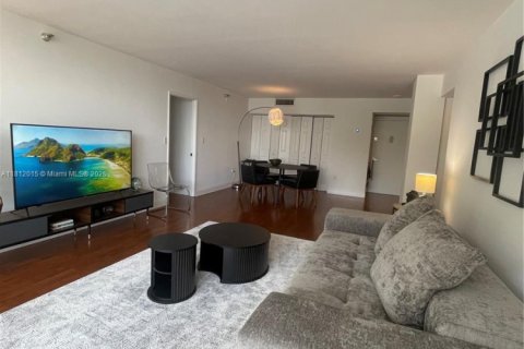 Copropriété à louer à Aventura, Floride: 2 chambres, 105.54 m2 № 1935556 - photo 2