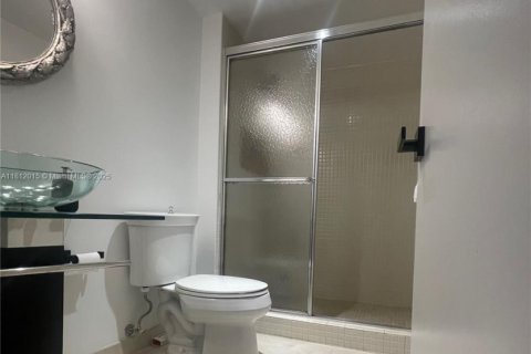 Copropriété à louer à Aventura, Floride: 2 chambres, 105.54 m2 № 1935556 - photo 17