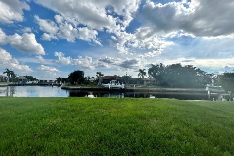 Land in Punta Gorda, Florida № 1295869 - photo 3