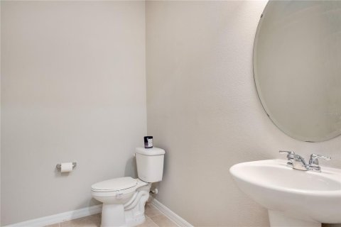 Casa en venta en Davenport, Florida, 5 dormitorios, 275.55 m2 № 1905537 - foto 27