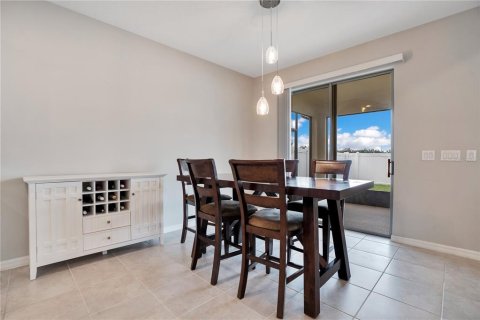 Casa en venta en Davenport, Florida, 5 dormitorios, 275.55 m2 № 1905537 - foto 14