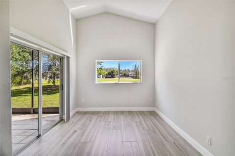 Villa ou maison à louer à Tampa, Floride: 3 chambres, 192.68 m2 № 2419169 - photo 14