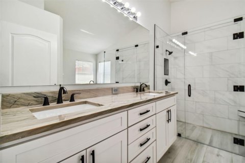 Villa ou maison à louer à Tampa, Floride: 3 chambres, 192.68 m2 № 2419169 - photo 18