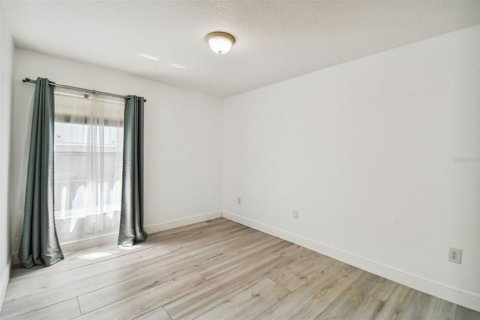 Villa ou maison à louer à Tampa, Floride: 3 chambres, 192.68 m2 № 2419169 - photo 30